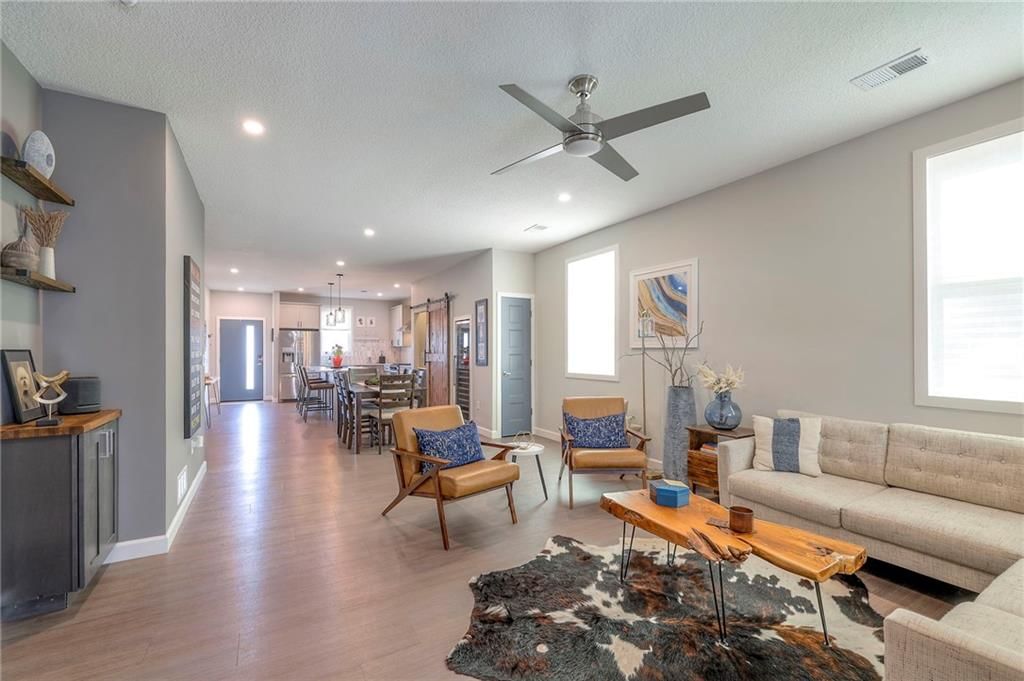 7616 Washington Street — photo 17