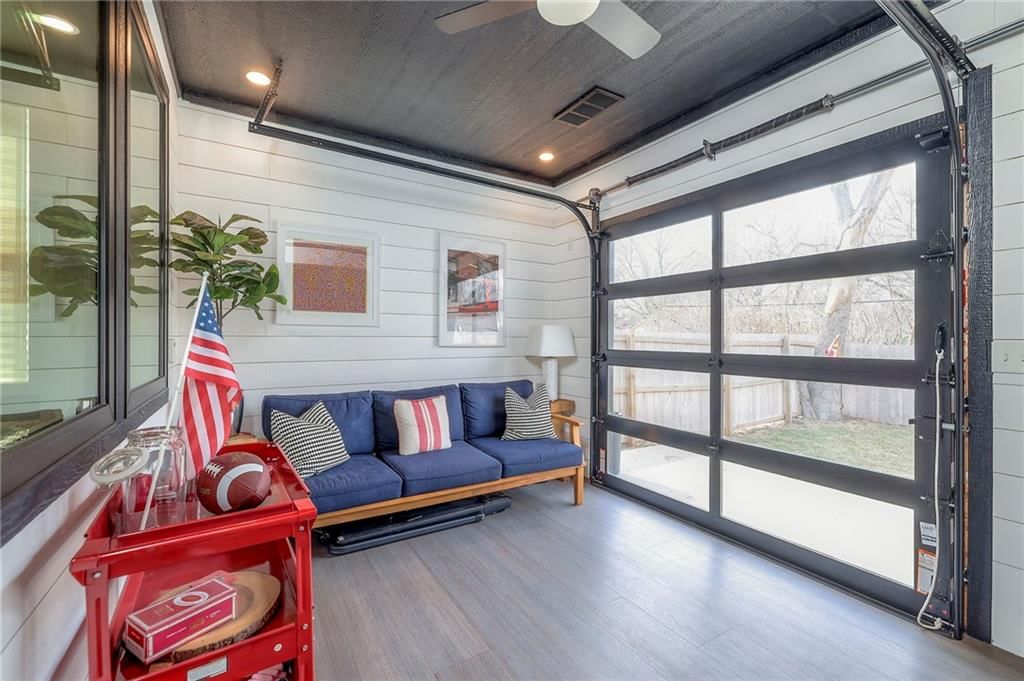 7616 Washington Street — photo 19
