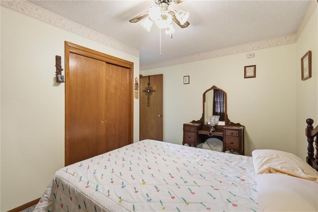 4821 Bond Street — photo 18