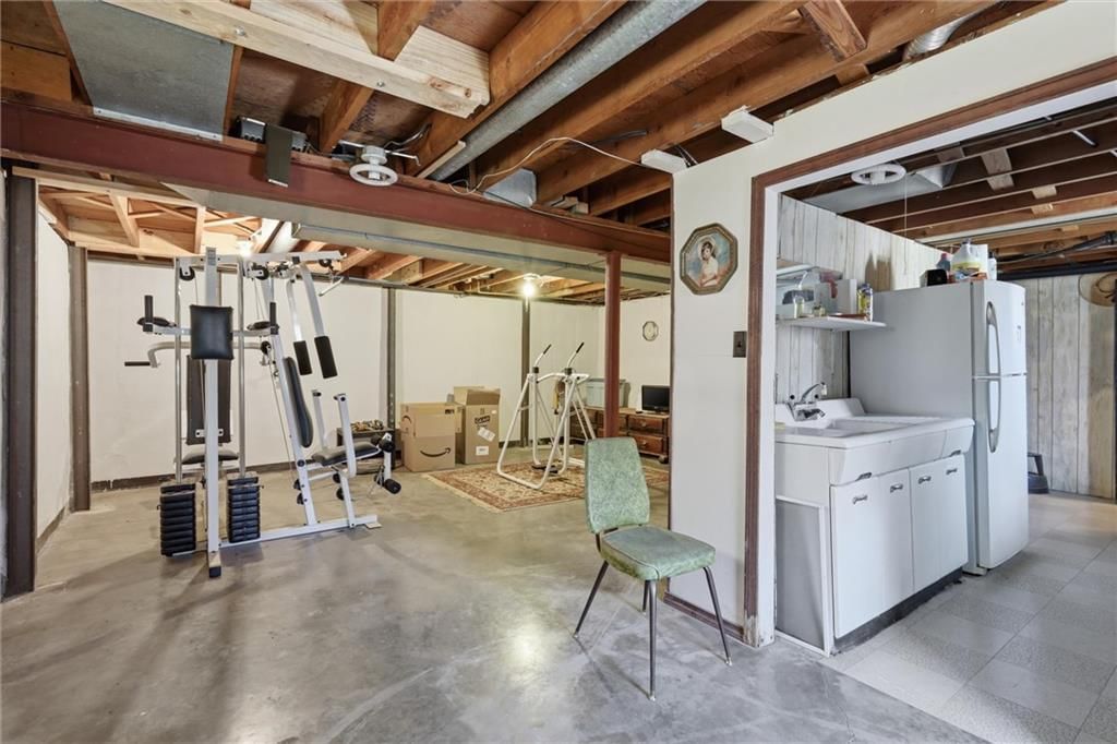 4821 Bond Street — photo 23