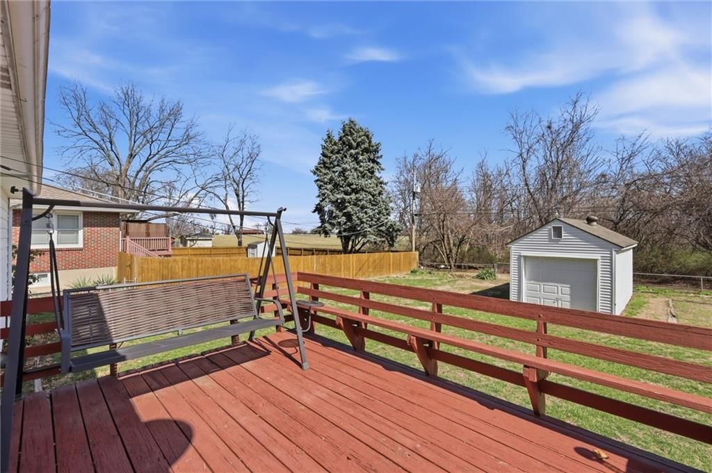 4821 Bond Street — photo 26