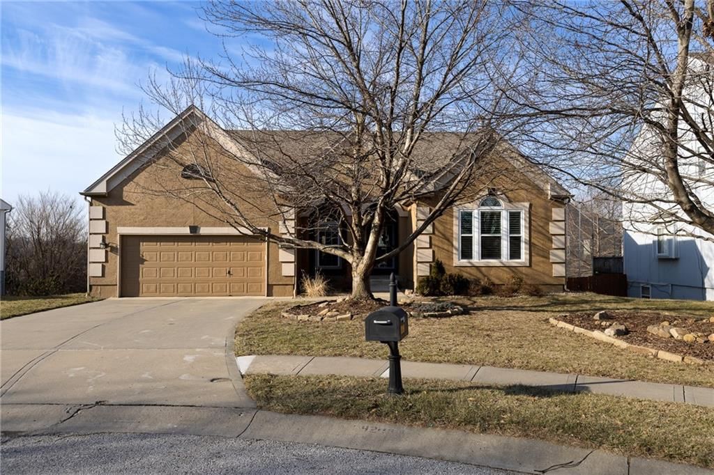 9208 N CAMPBELL Court, Kansas City, MO