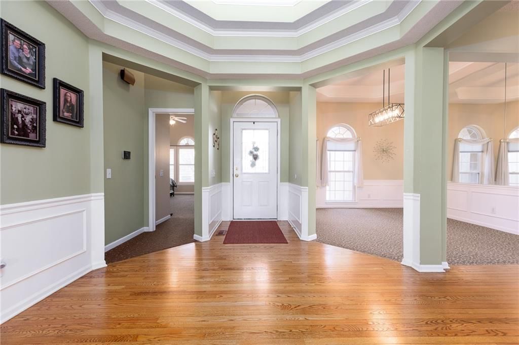 9208 N CAMPBELL Court — photo 4