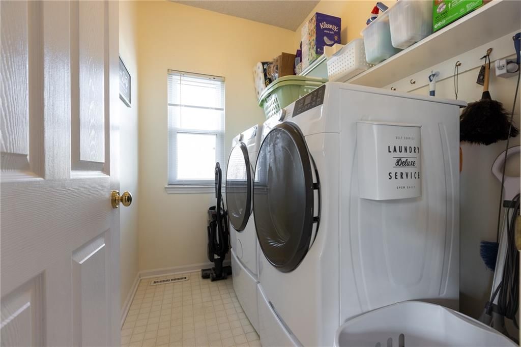 9208 N CAMPBELL Court — photo 16