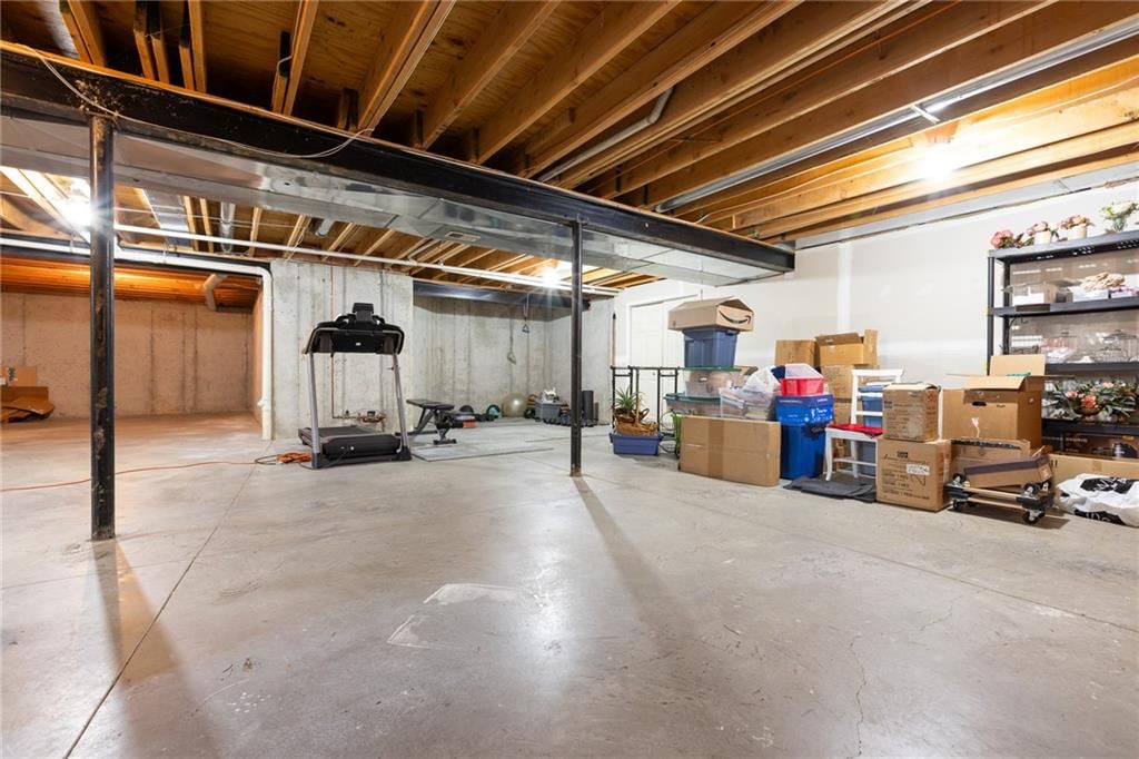 9208 N CAMPBELL Court — photo 32