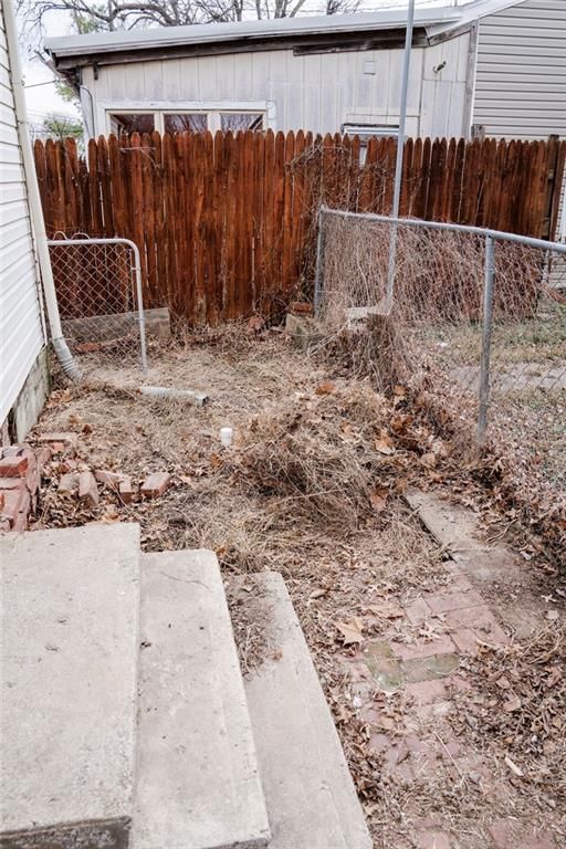 112 S 25th Street — photo 17