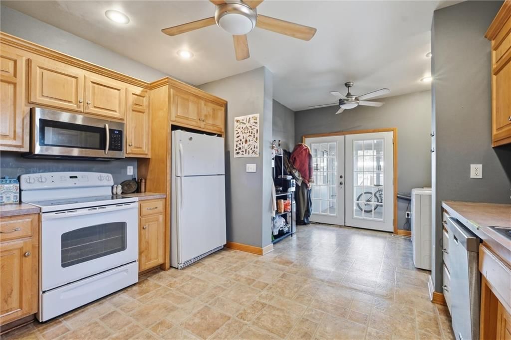 3800 Roanoke Road — photo 8