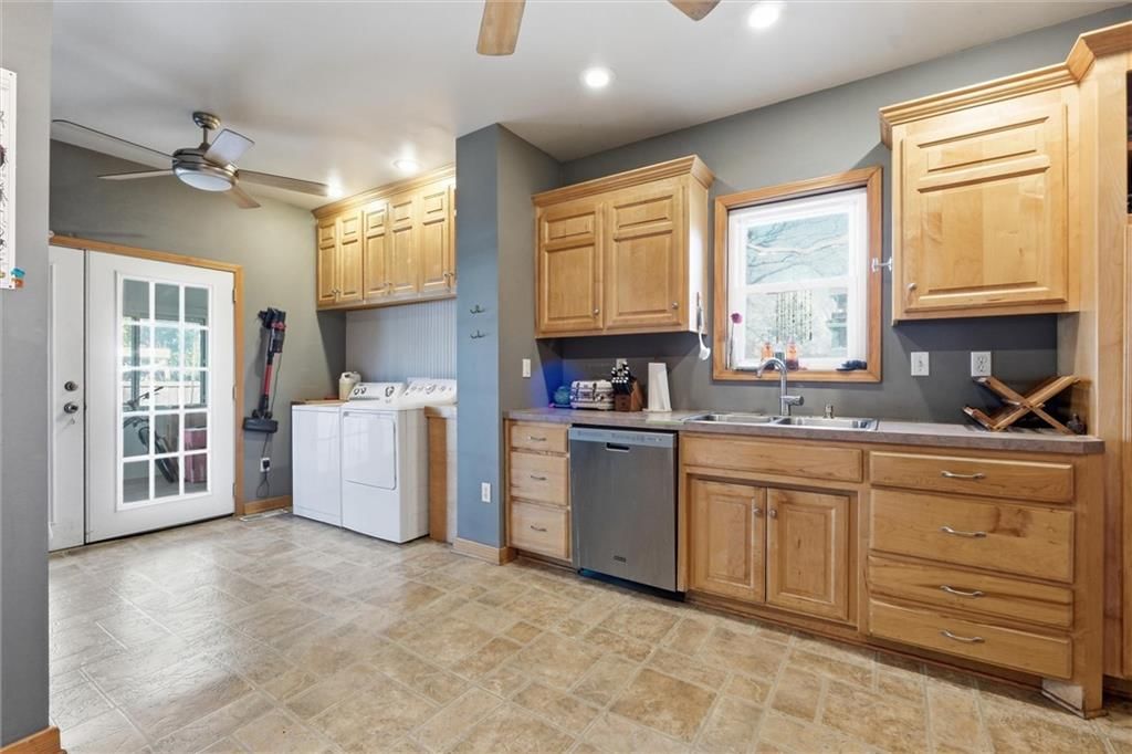 3800 Roanoke Road — photo 9