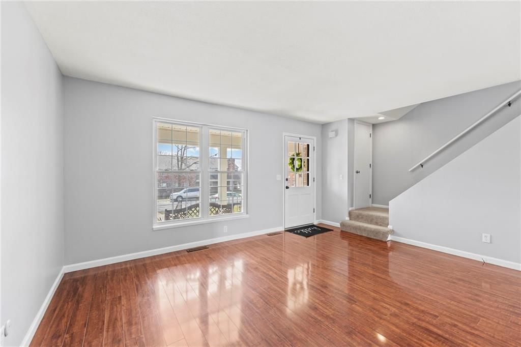 6807 N Askew Circle — photo 2