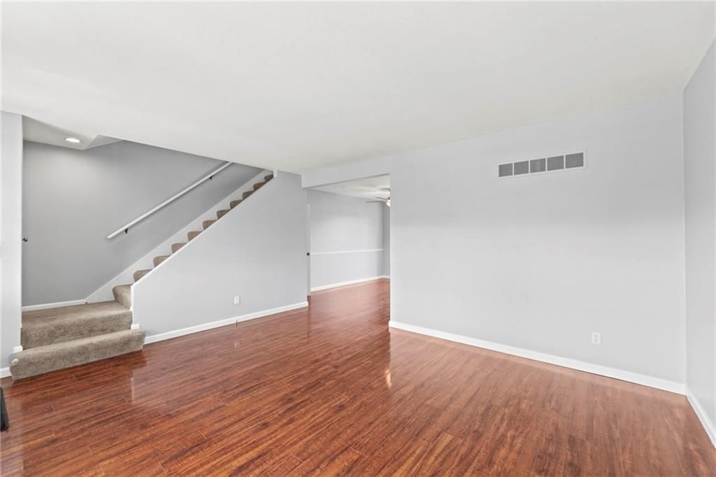 6807 N Askew Circle — photo 4