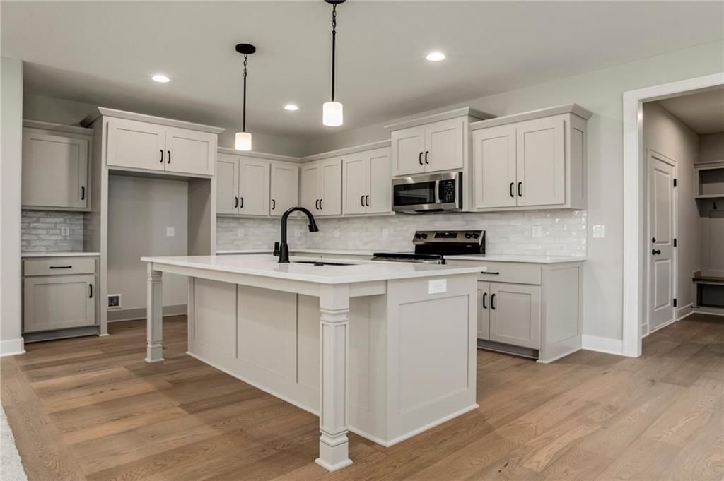 28317 W 160th Court — photo 2