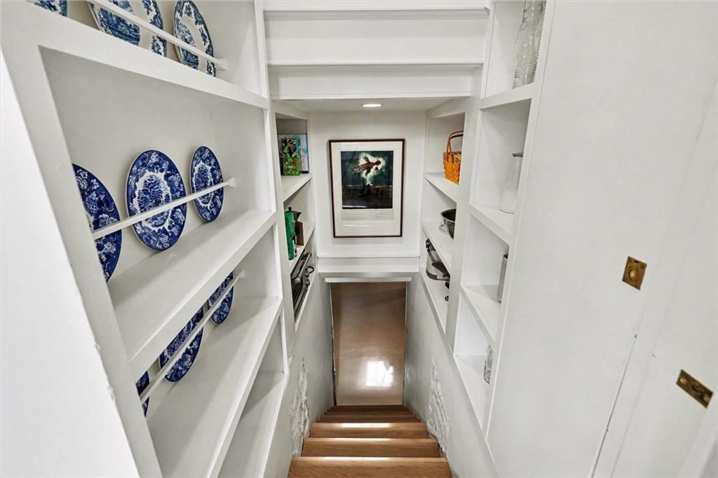 437 W 59th Terrace — photo 19