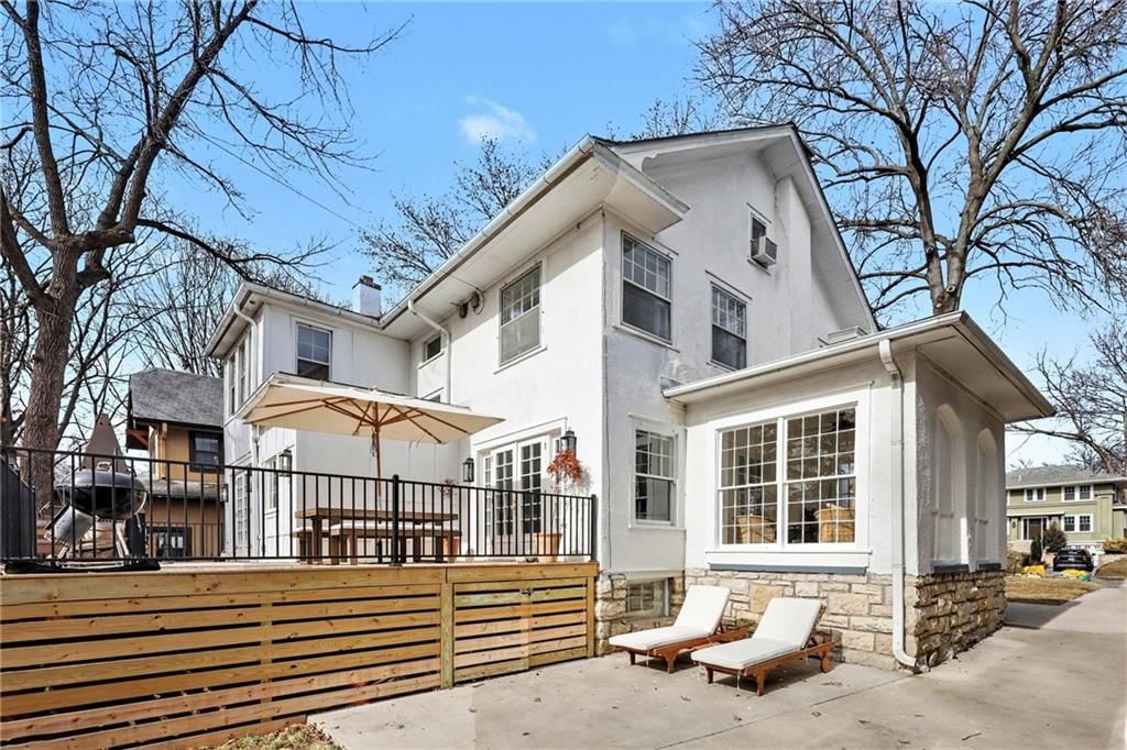 437 W 59th Terrace — photo 38