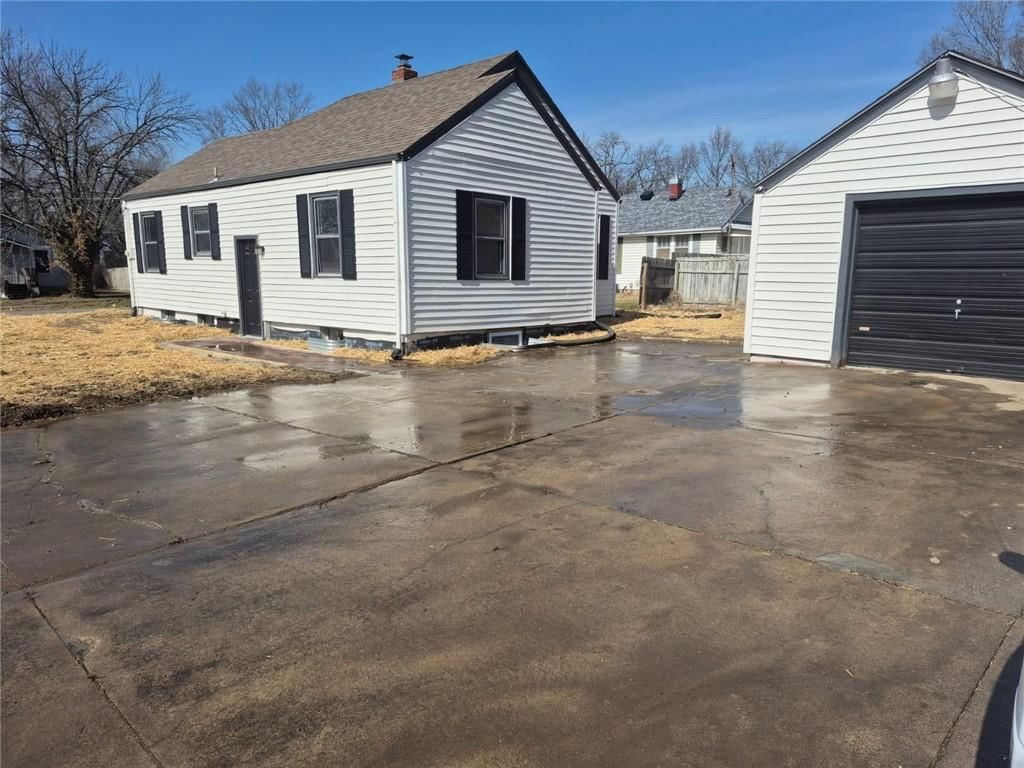 1007 S Main Street — photo 2