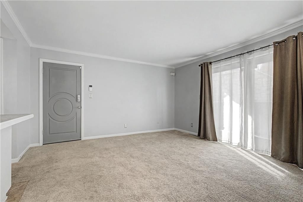 4213 Clark Avenue — photo 3