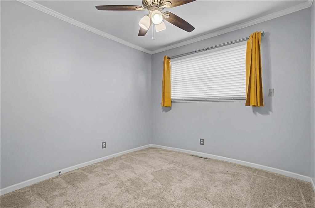 4213 Clark Avenue — photo 12