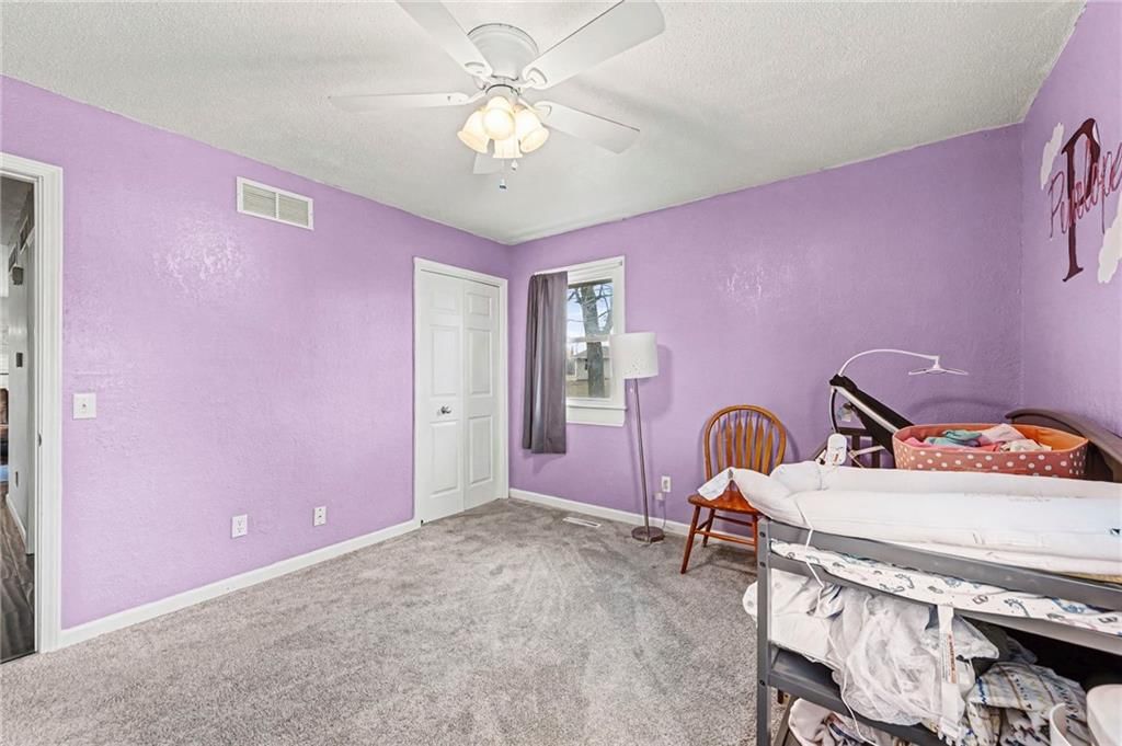 418 W Moss Street — photo 18