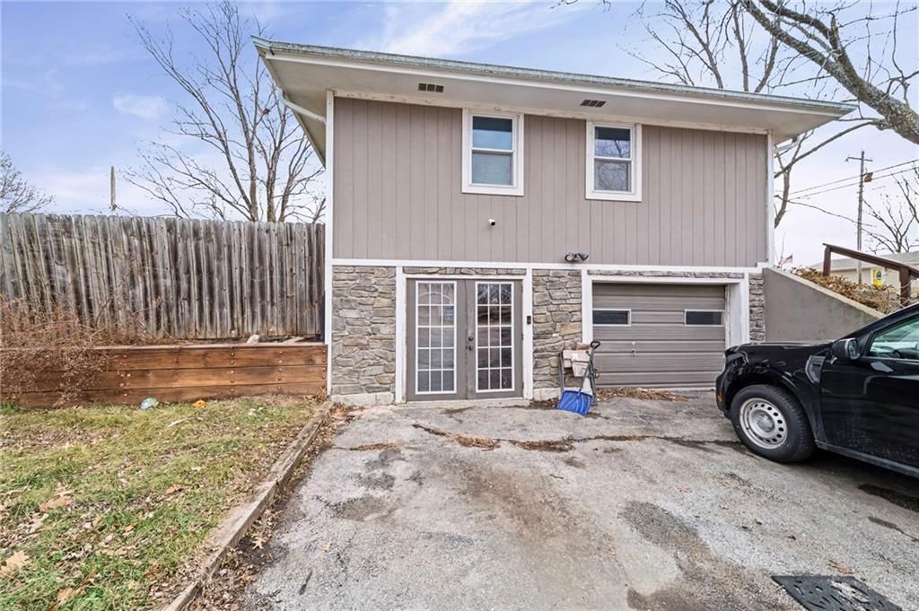 418 W Moss Street — photo 35