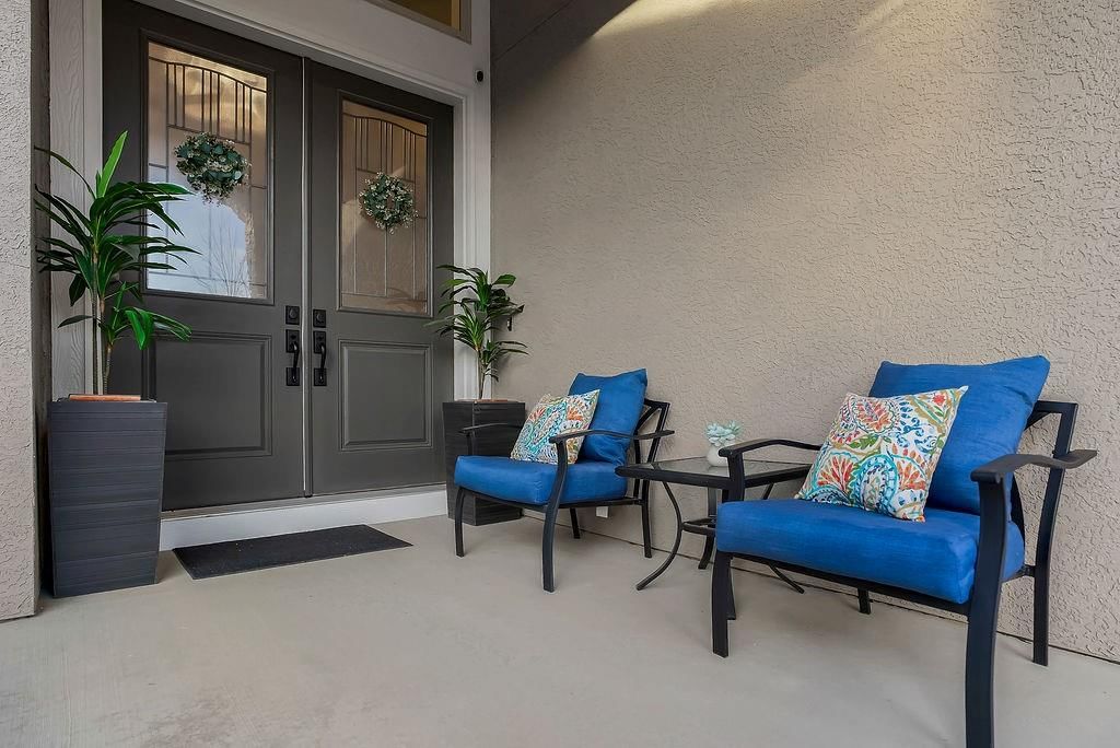 12310 W 163rd Terrace — photo 4