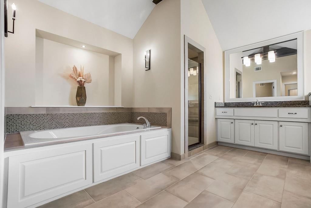 12310 W 163rd Terrace — photo 30
