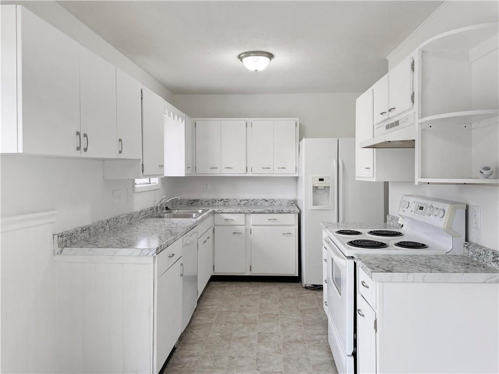 5342 N Palmer Avenue — photo 2