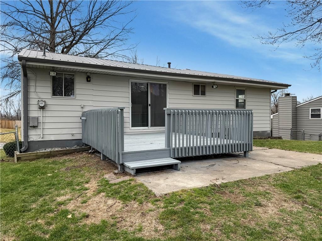 5342 N Palmer Avenue — photo 5