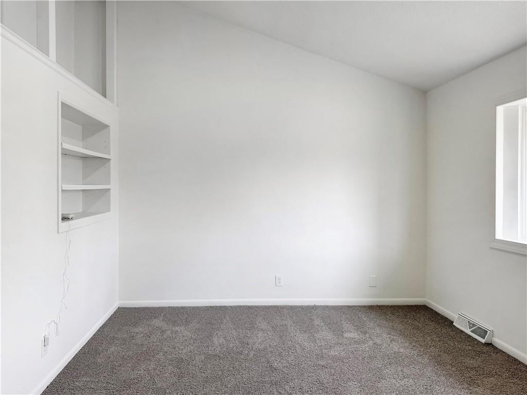 5342 N Palmer Avenue — photo 9