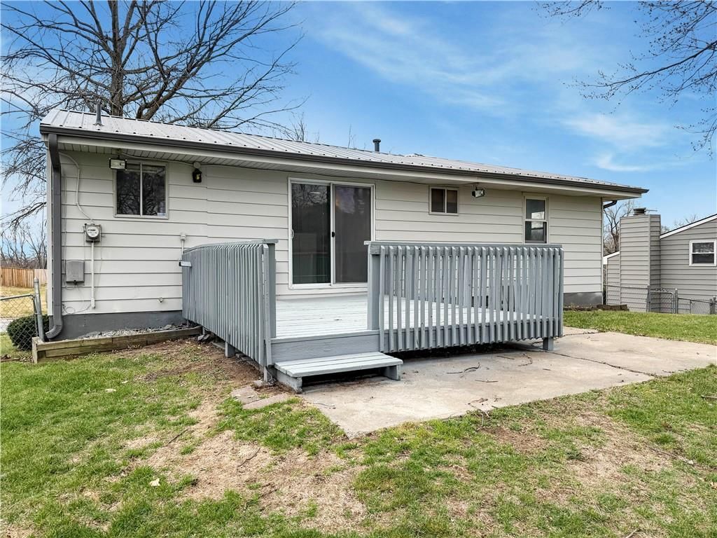 5342 N Palmer Avenue — photo 13