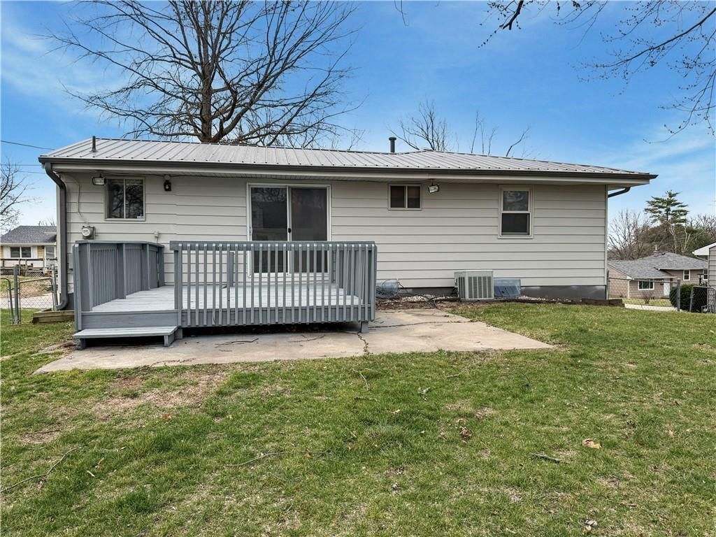 5342 N Palmer Avenue — photo 14