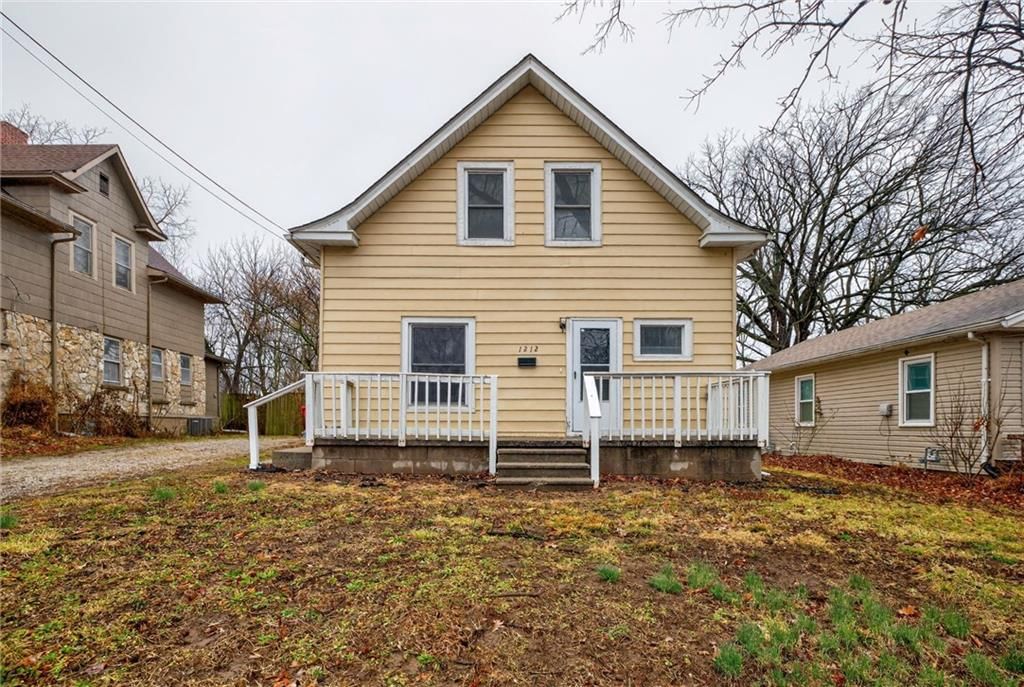 1212 N Spring Street — photo 3