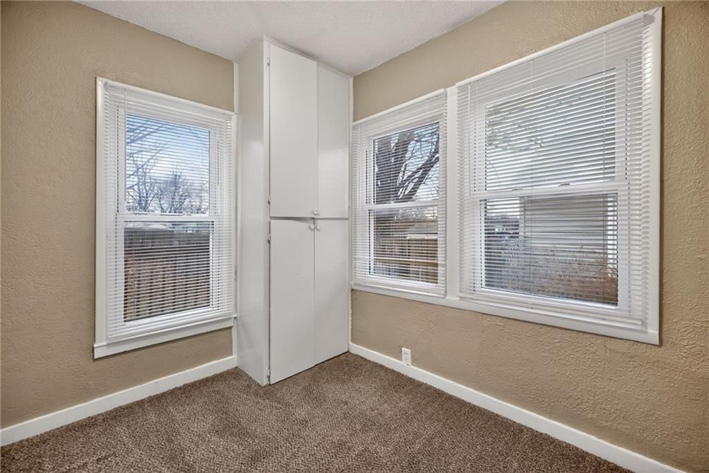 1212 N Spring Street — photo 9