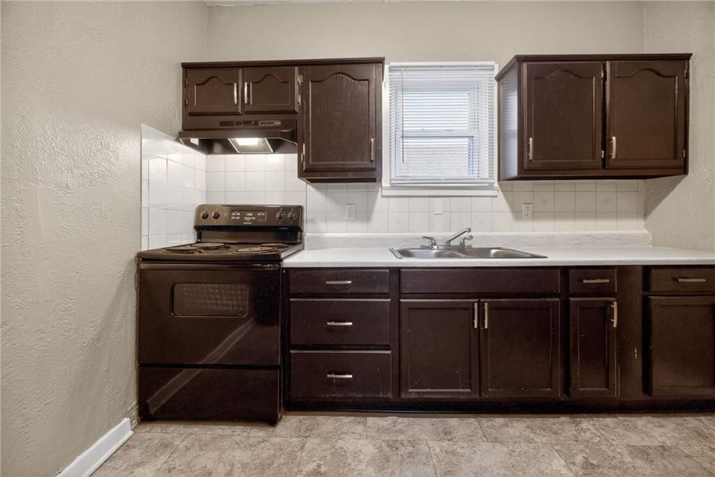 1212 N Spring Street — photo 20