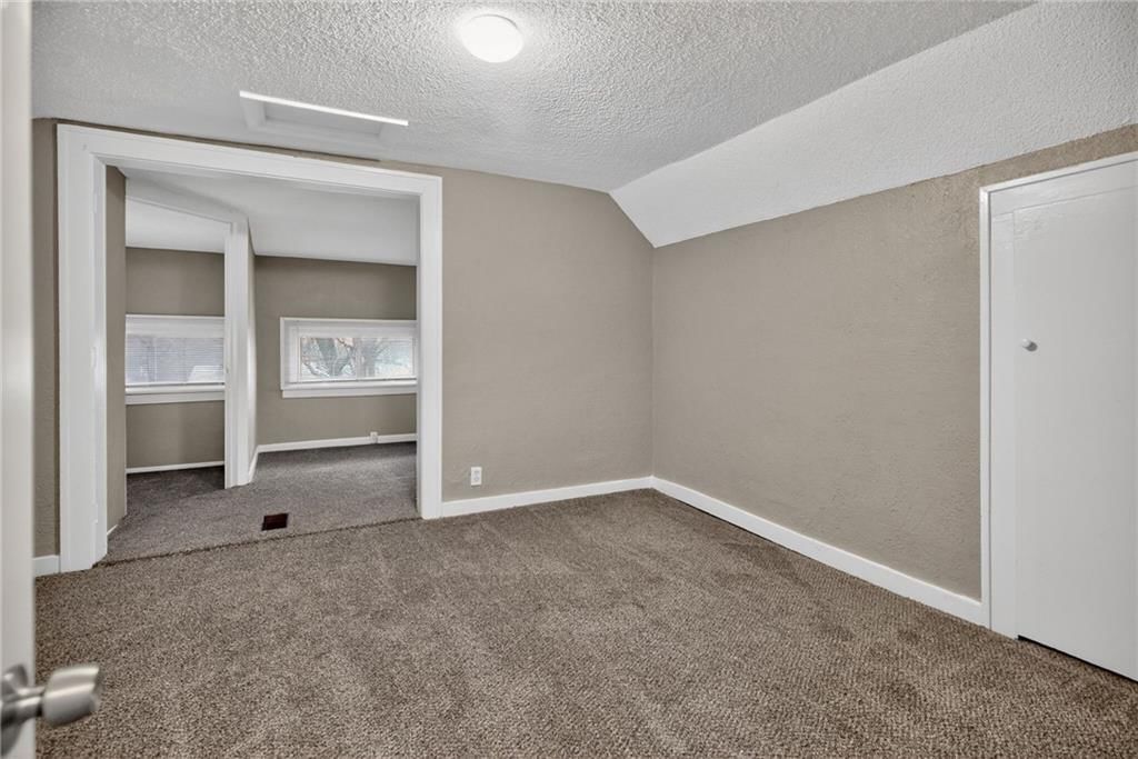 1212 N Spring Street — photo 30