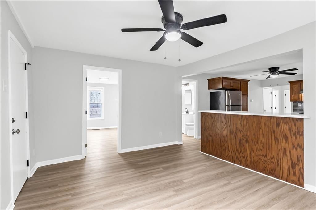 115 W 1st Street — photo 8