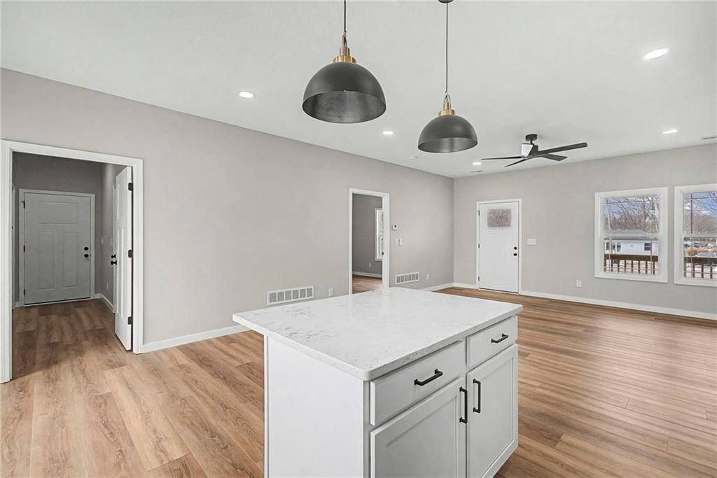 1415 N Thornton Lane — photo 14