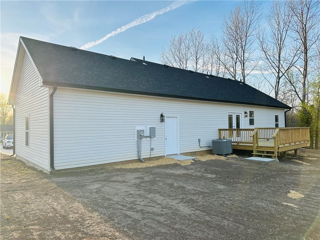 1415 N Thornton Lane — photo 32