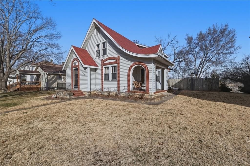 212 High Street, Platte City, MO