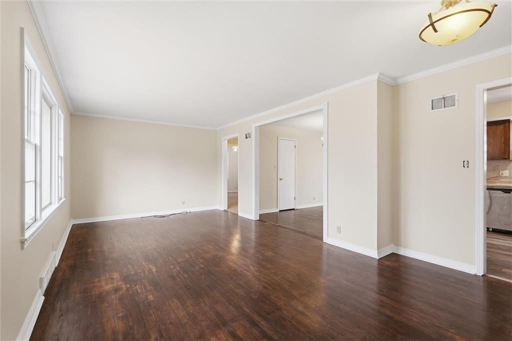 8431 DOUGLAS Avenue — photo 6