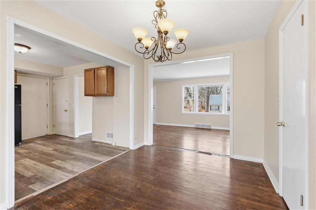8431 DOUGLAS Avenue — photo 13