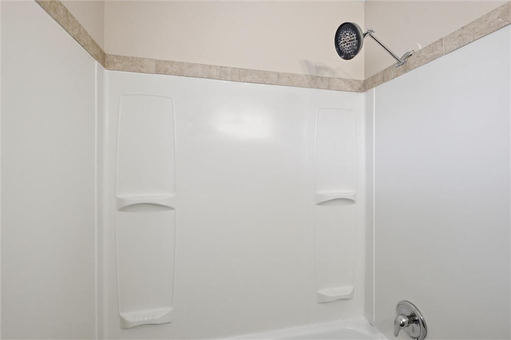 8431 DOUGLAS Avenue — photo 22