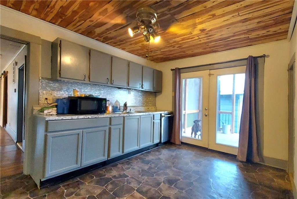 304 N Miles Street — photo 5