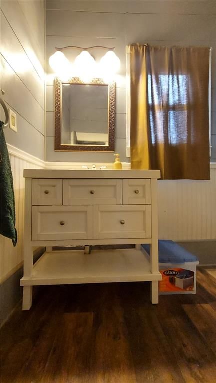 304 N Miles Street — photo 11