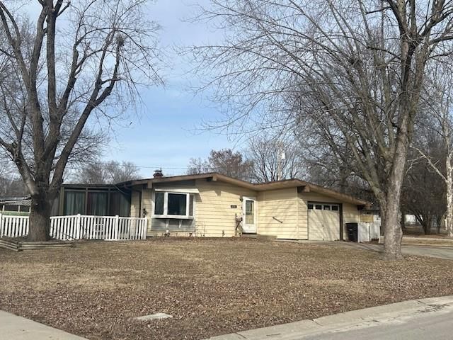 206 Brookview Drive, Belton, MO