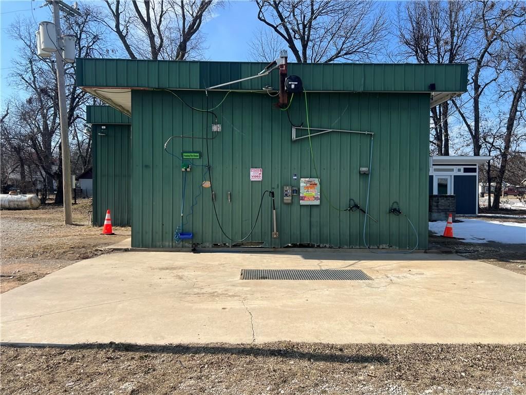 610 Maple Street — photo 4