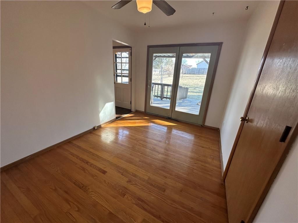 2511 S Evanston Avenue — photo 8