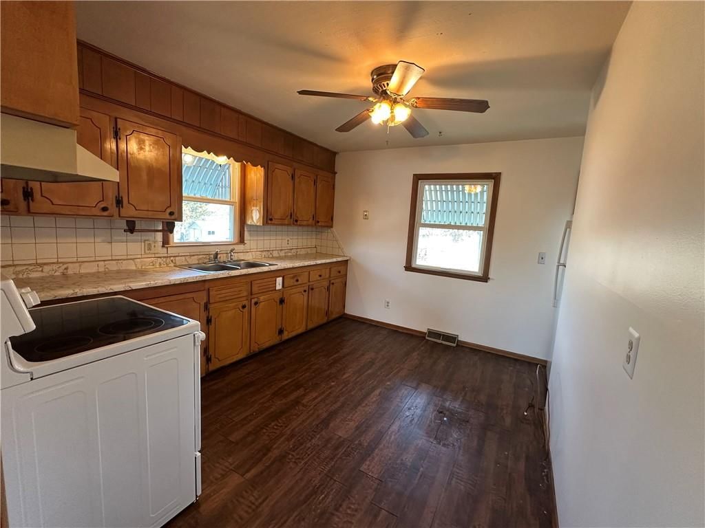 2511 S Evanston Avenue — photo 13