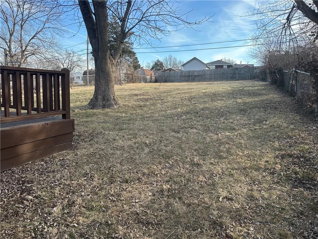 2511 S Evanston Avenue — photo 32