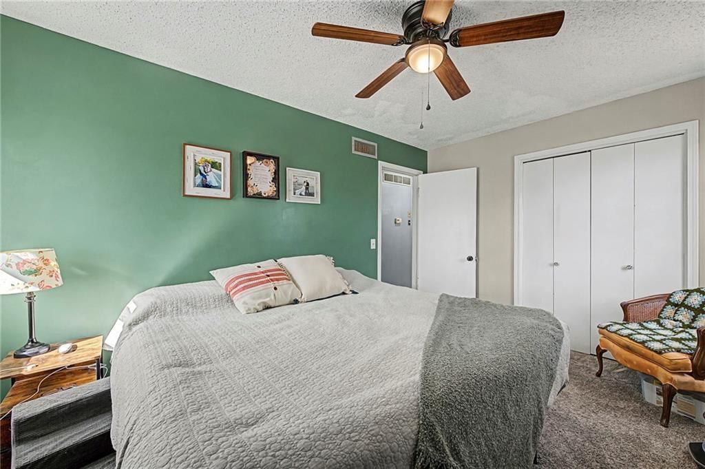 325 Matthews Lane — photo 15