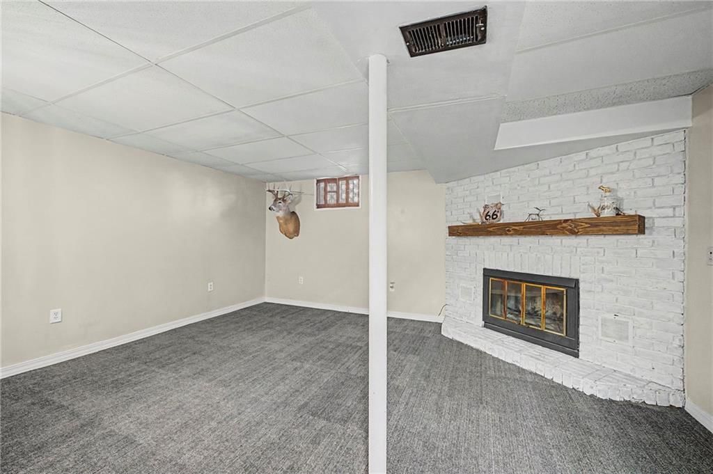 325 Matthews Lane — photo 23