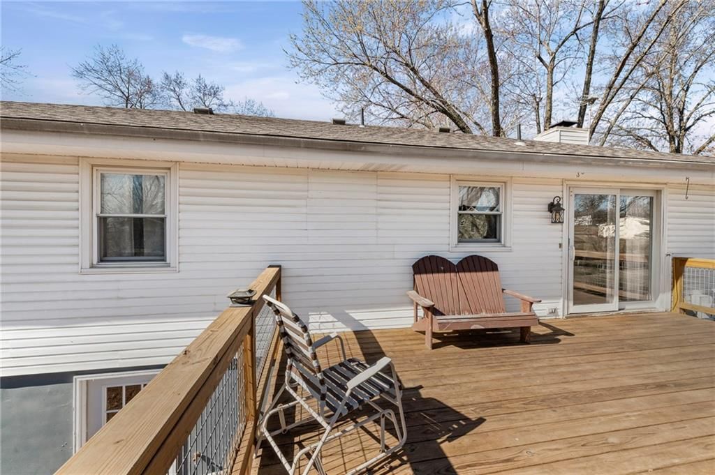 325 Matthews Lane — photo 27
